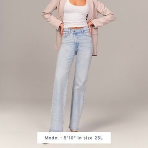 ABERCROMBIE High Rise 90s Relaxed Jean